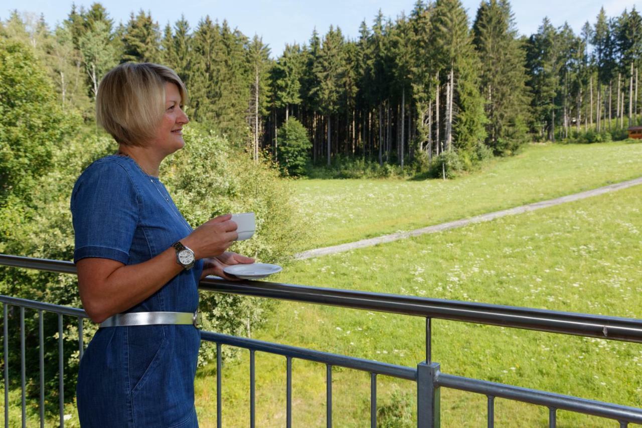 Wellnesshotel deine Auszeit Achslach Exterior foto